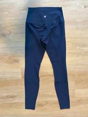 lululemon Align High-Rise Leggings in Navy. Never been washed. Thick align fabr